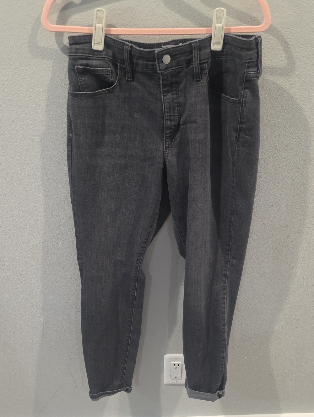 Universal Thread Women's Skinny Jeans in Charcoal